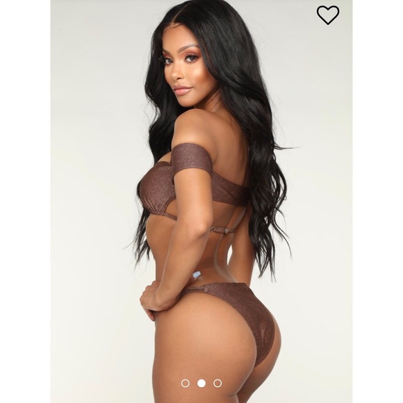 Bikini - Picture 3 of 3